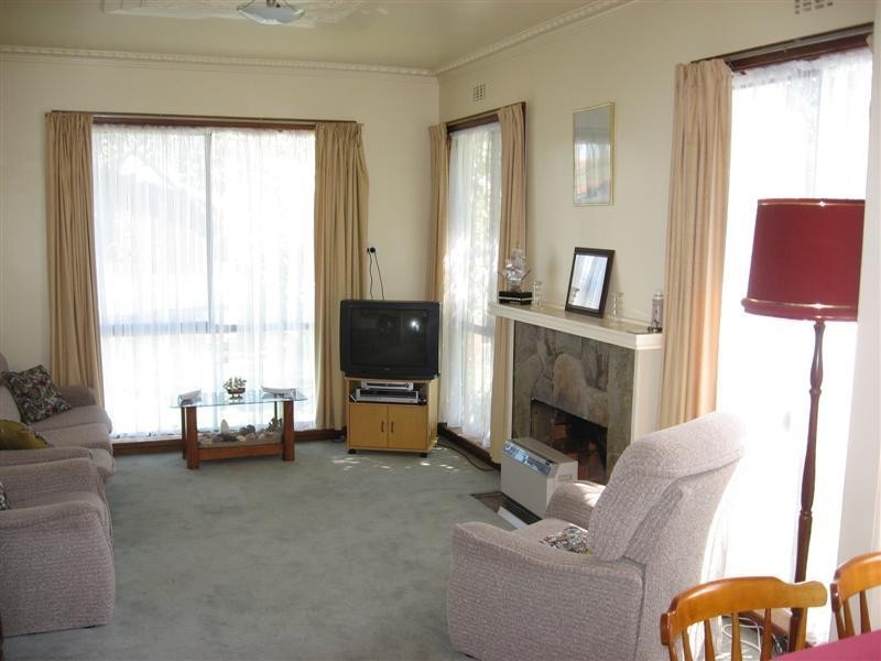 36 CARPENTER STREET, Lakes Entrance VIC 3909