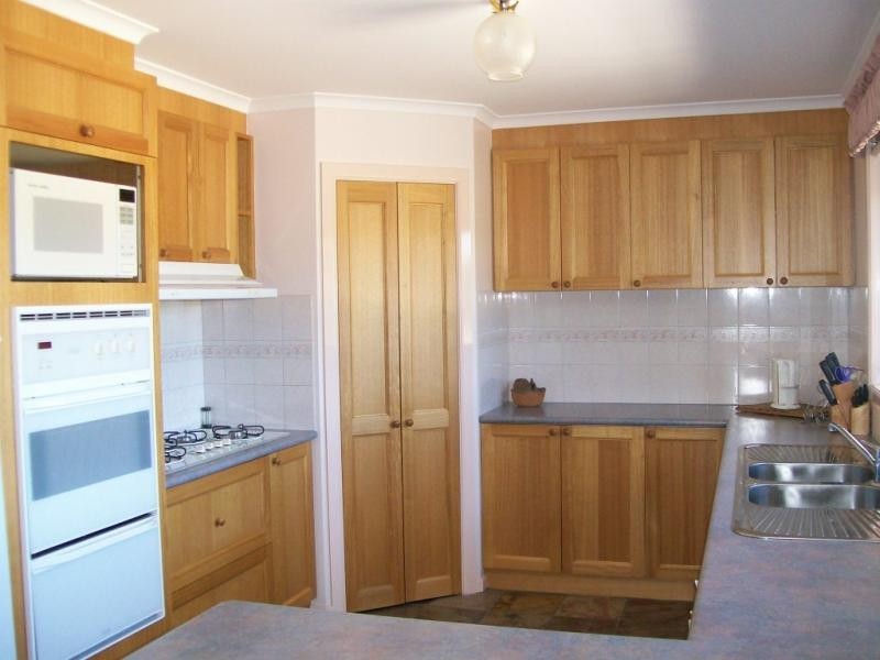 39 STIRLING DRIVE, Lakes Entrance VIC 3909