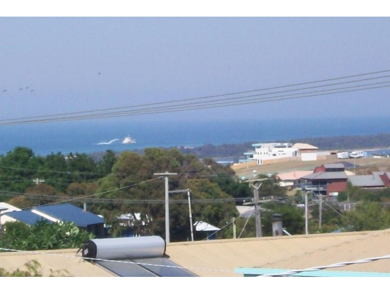 46 MCCULLOUGH STREET, Lakes Entrance VIC 3909