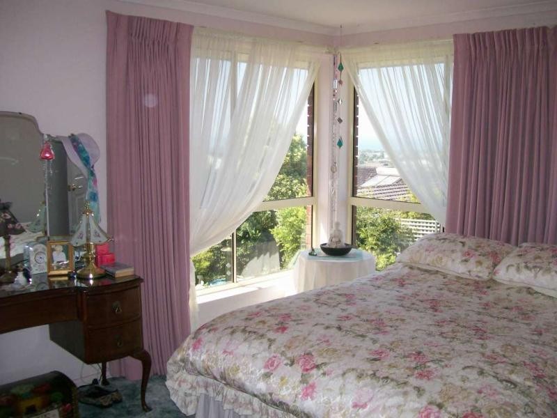 10 PERIWINKLE DRIVE, Lakes Entrance VIC 3909