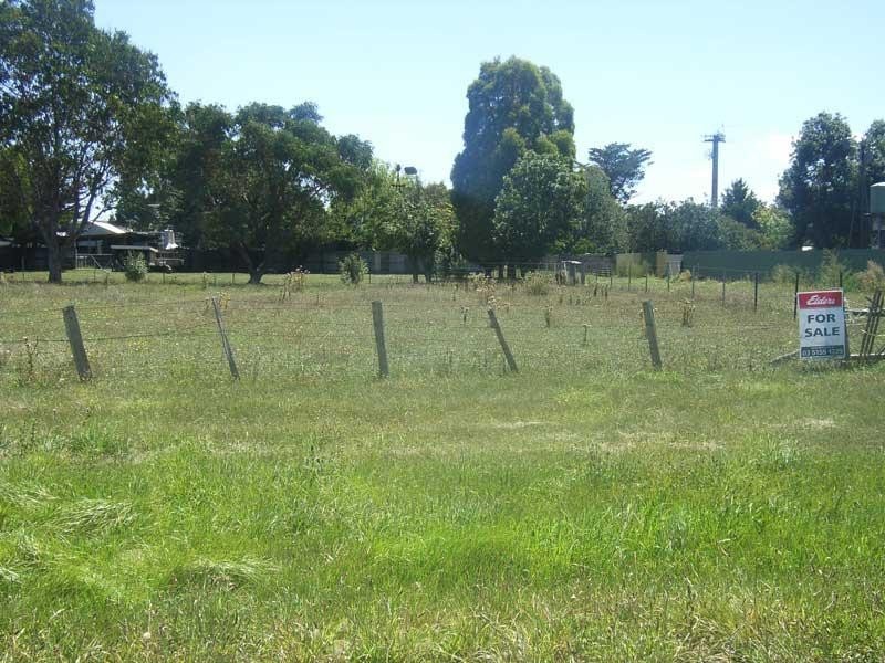 53 Foster Street, Benambra VIC 3900