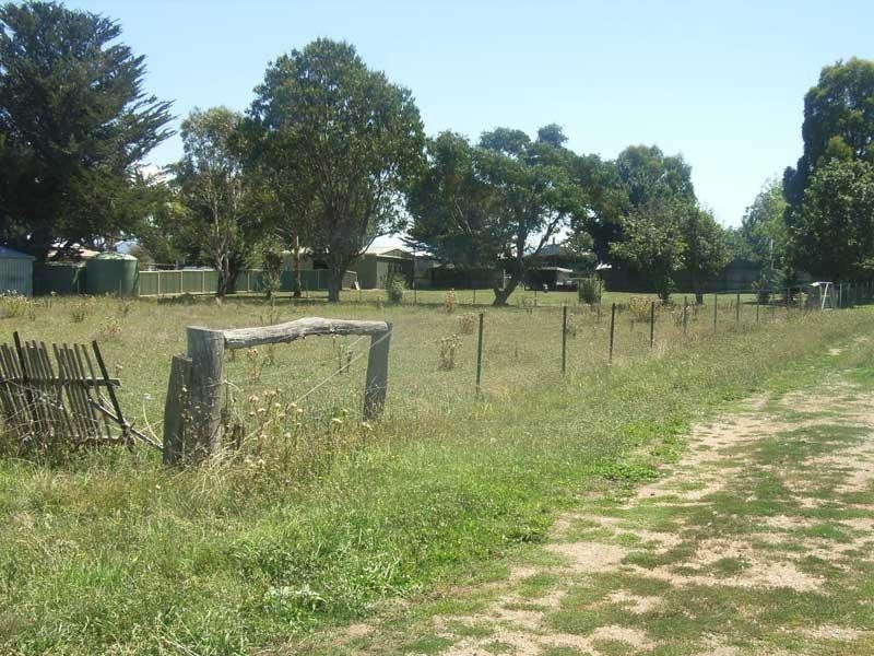 53 Foster Street, Benambra VIC 3900