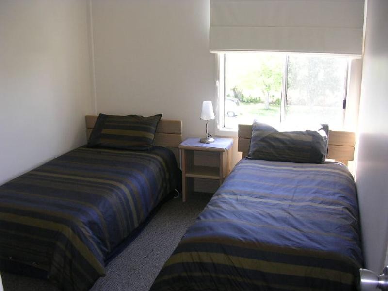 APARTMENT 9/142 MARINE PARADE, Lakes Entrance VIC 3909