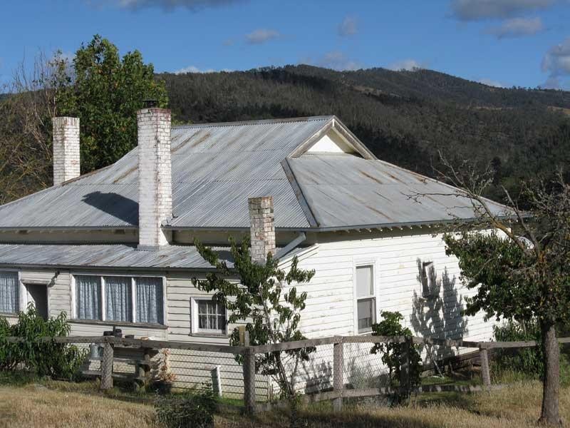 311 Day Avenue, Omeo VIC 3898