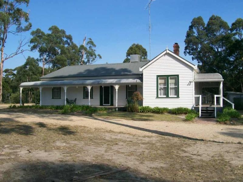 80 BAADES ROAD, Lakes Entrance VIC 3909