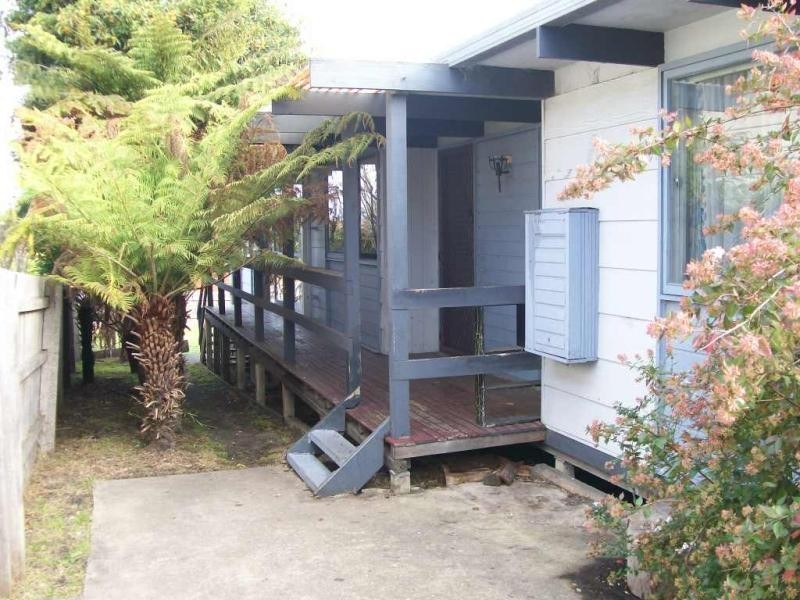 49 CAPES ROAD, Lakes Entrance VIC 3909