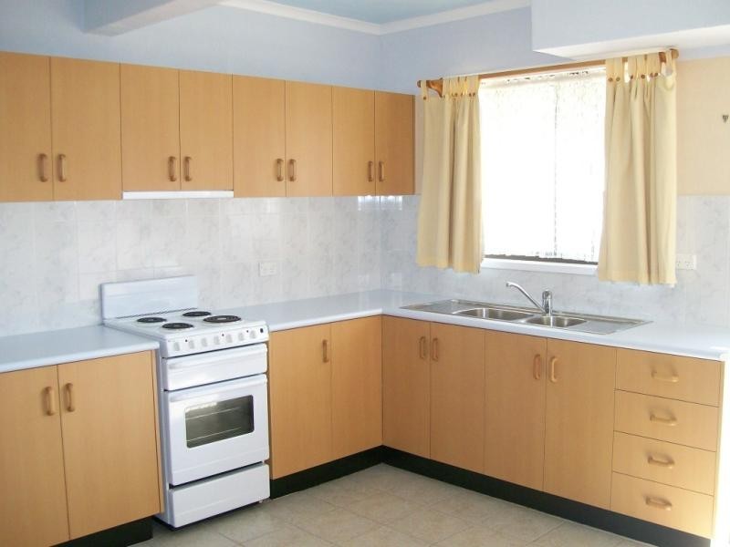 7 SANDBAR DRIVE, Lakes Entrance VIC 3909