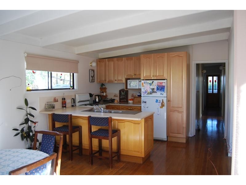 25 MERRANGBAUR STREET, Lakes Entrance VIC 3909