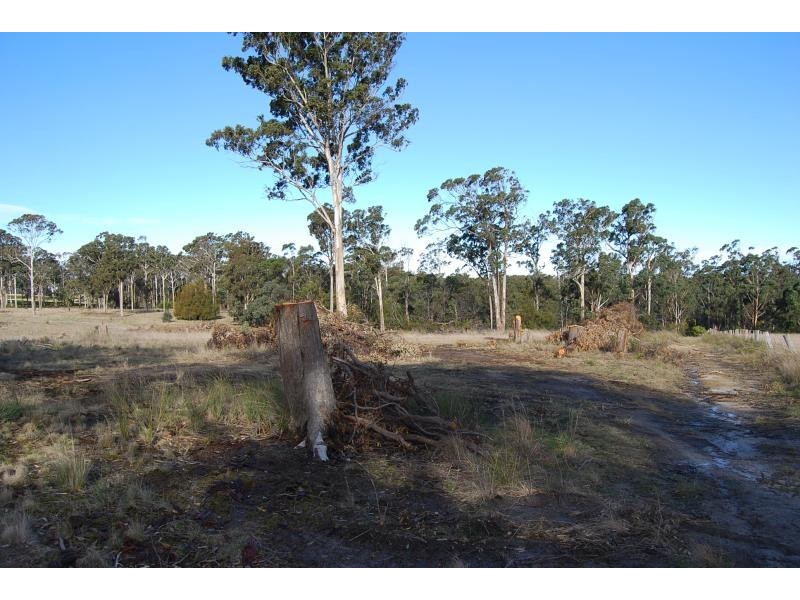 40 BUNGA CREEK ROAD, Lakes Entrance VIC 3909