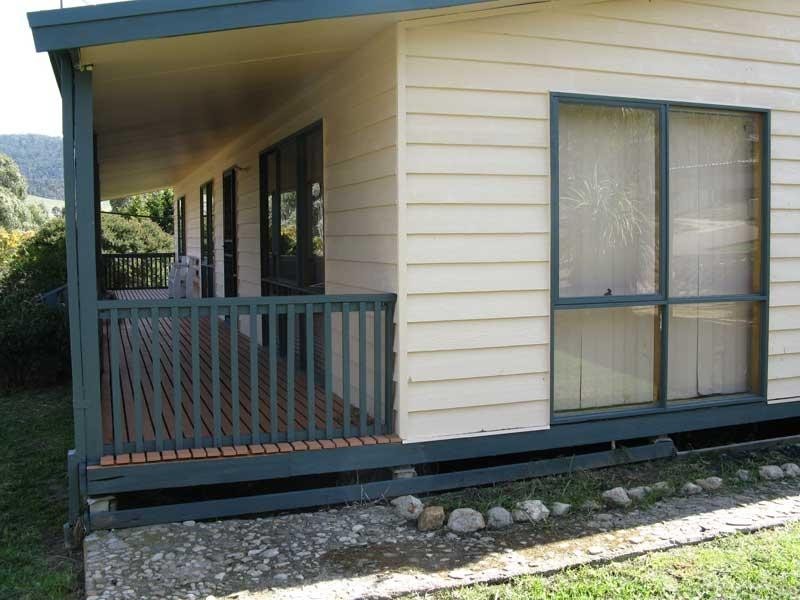 16 Cooper Street, Omeo VIC 3898