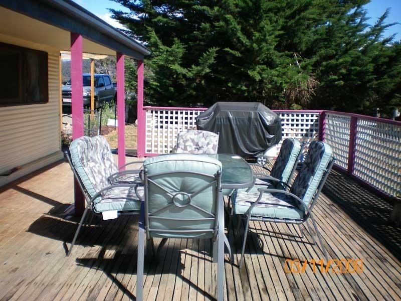 8 Hankshaw Hill Road, Omeo VIC 3898