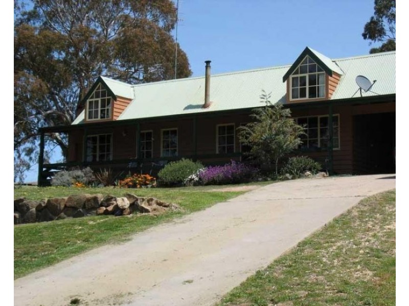 26 Hankshaw Hill Road, Omeo VIC 3898
