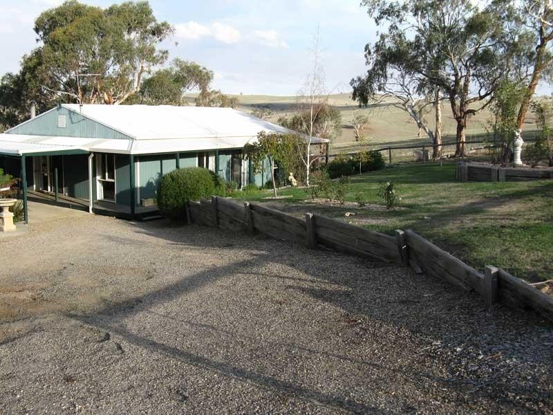 17 McCoy Street, Omeo VIC 3898