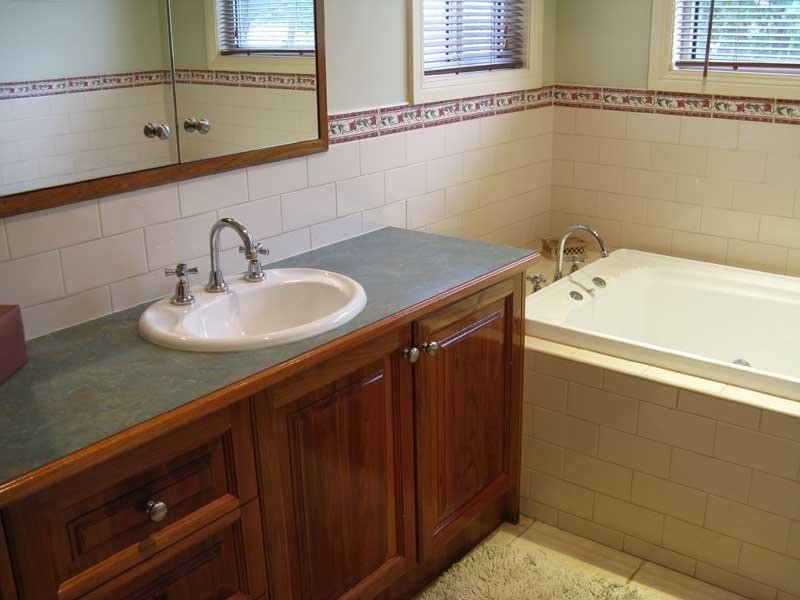 235 Day Avenue, Omeo VIC 3898