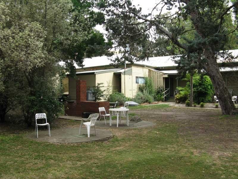 64-70 Johnston Road & Cnr Horsfall Street, Ensay VIC 3895