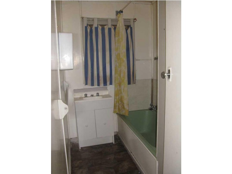 21 Foster Street, Benambra VIC 3900