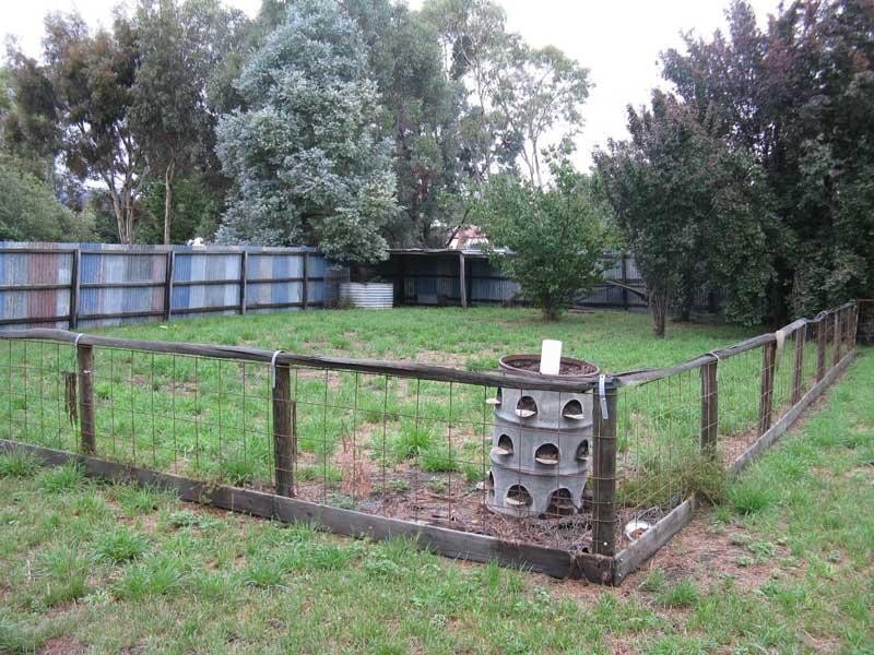 12 Young Street, Benambra VIC 3900