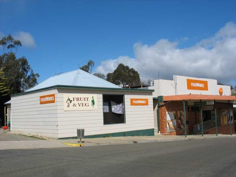 147 Day Avenue, Omeo VIC 3898