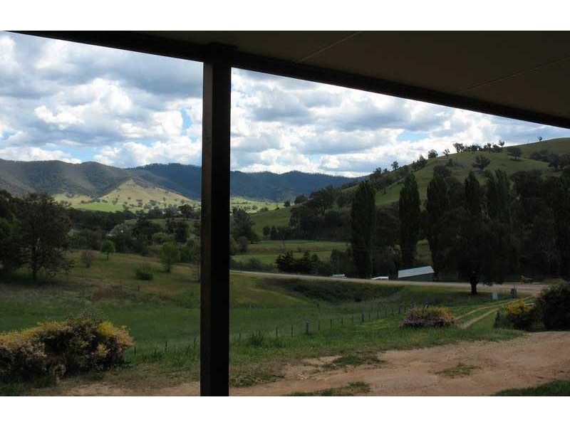 5090 Great Alpine Road, Ensay VIC 3895