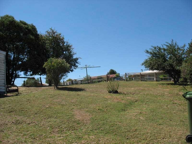 8 Crisp Street, Omeo VIC 3898