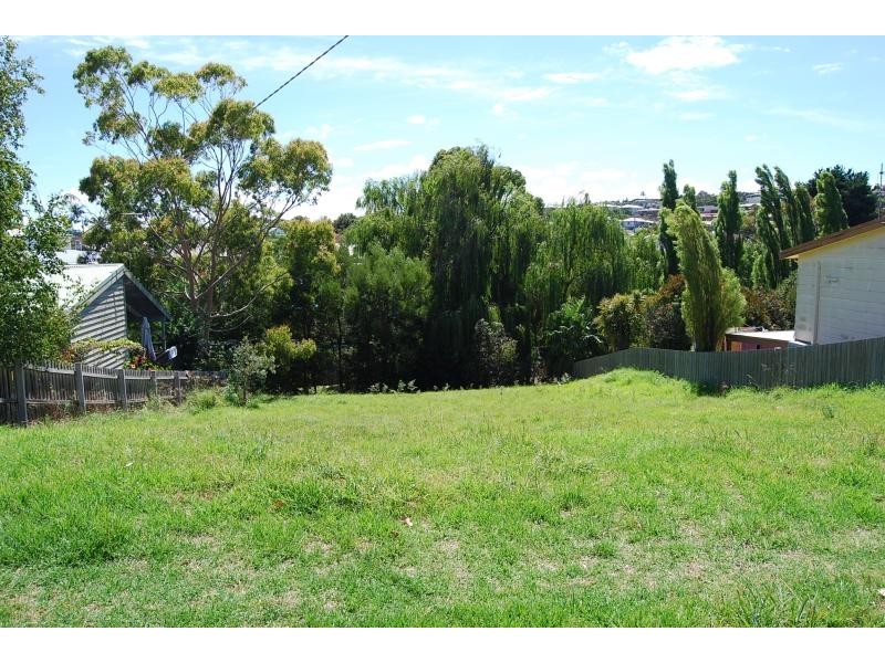 12 View Street, Lakes Entrance VIC 3909