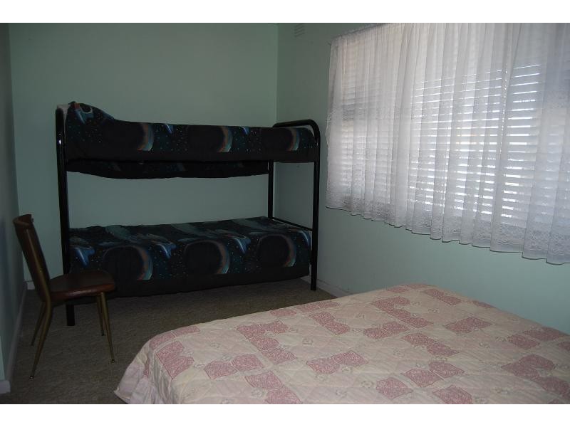 2/58 Marine Parade, Lakes Entrance VIC 3909