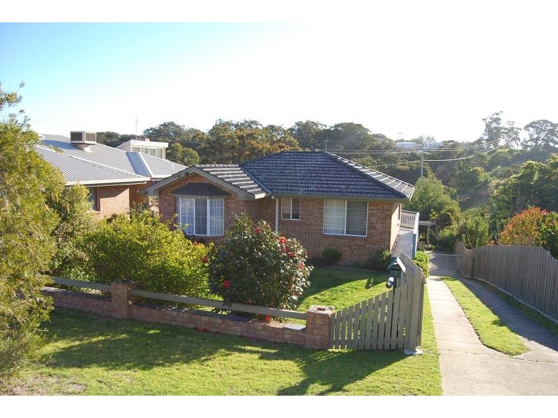 3 Point Road, Lakes Entrance VIC 3909