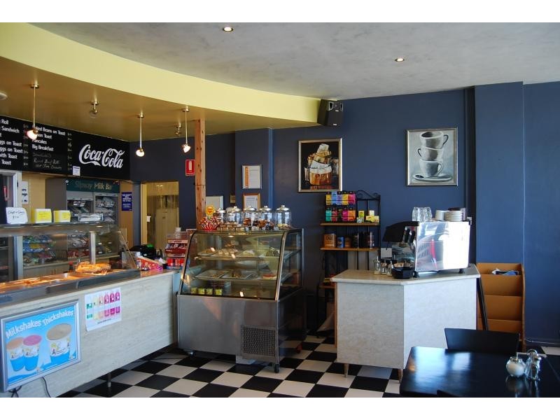 477 Esplanade, Lakes Entrance VIC 3909