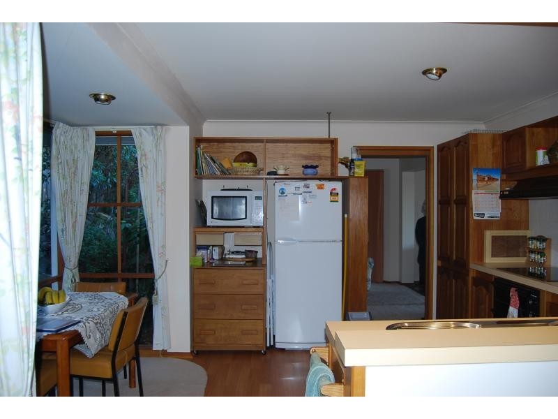 5 Bass Close, Lakes Entrance VIC 3909