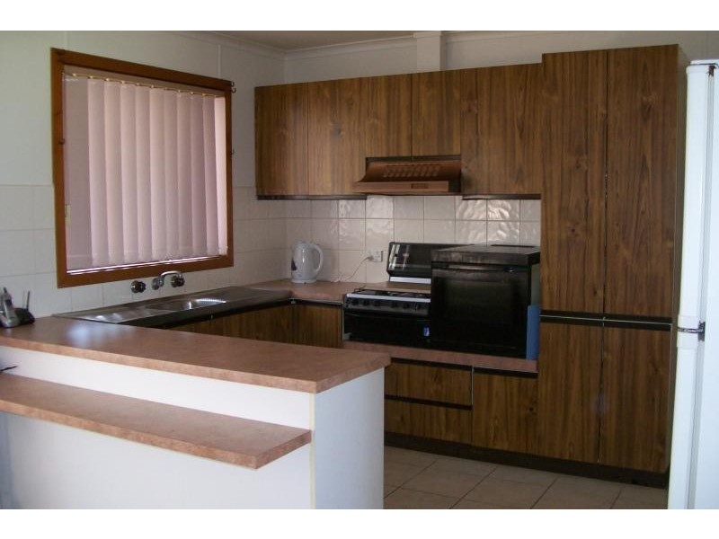 46 McCullough St, Lakes Entrance VIC 3909