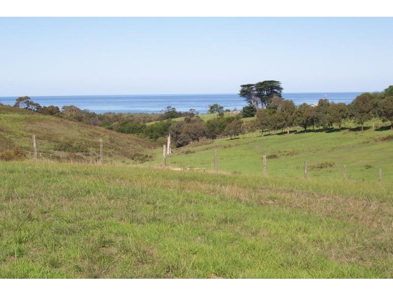 47 Lindamay Crt, Lakes Entrance VIC 3909