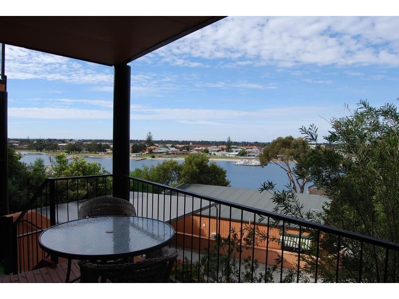 Lot 2/15 Clara Street, Lakes Entrance VIC 3909