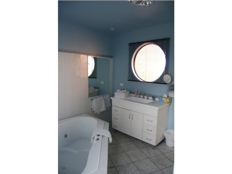 Lot 2/15 Clara Street, Lakes Entrance VIC 3909