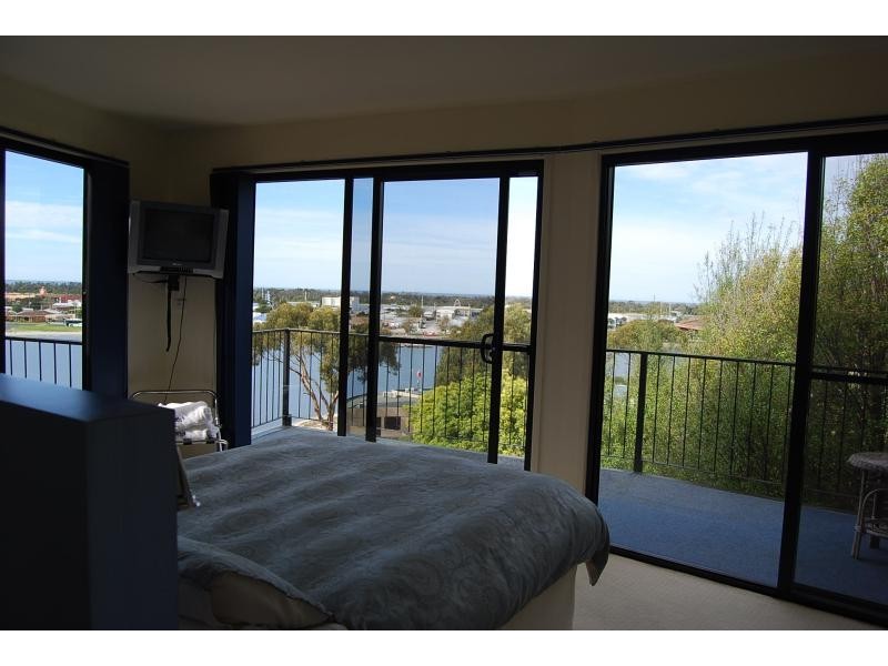 Lot 2/15 Clara Street, Lakes Entrance VIC 3909