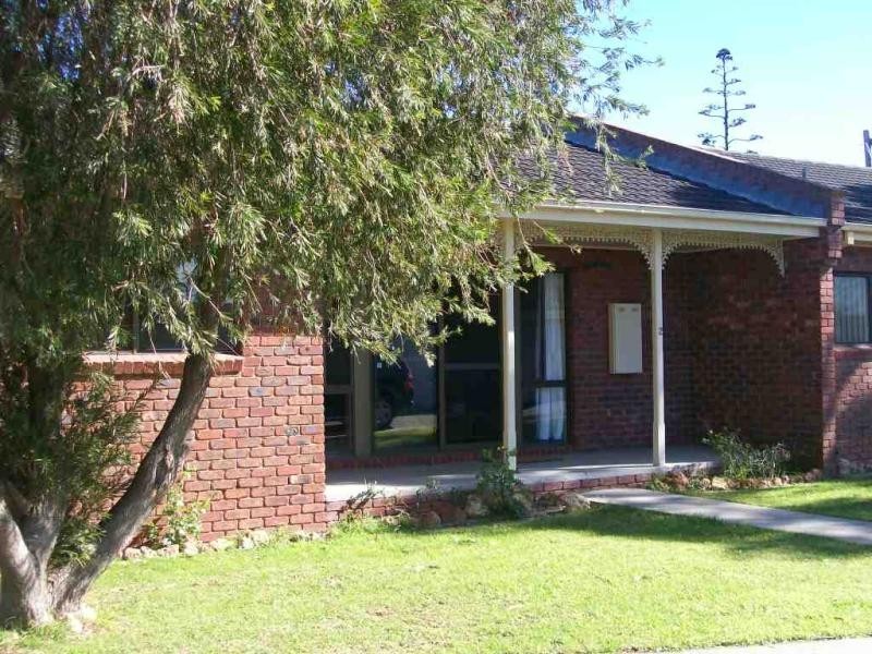 Unit 2/66 Coates Road, Lakes Entrance VIC 3909