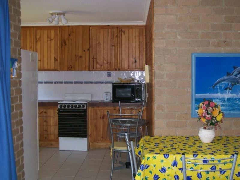 Unit 2/66 Coates Road, Lakes Entrance VIC 3909