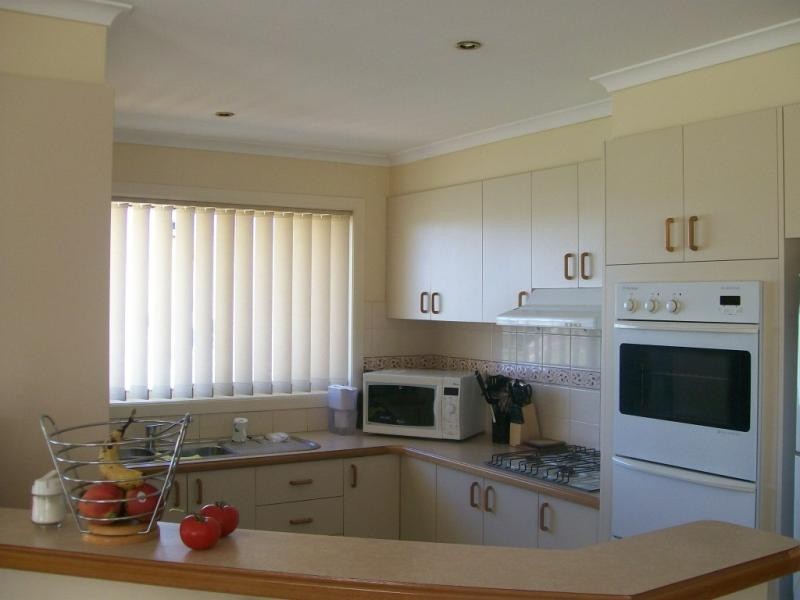 13 McCue Road, Lakes Entrance VIC 3909