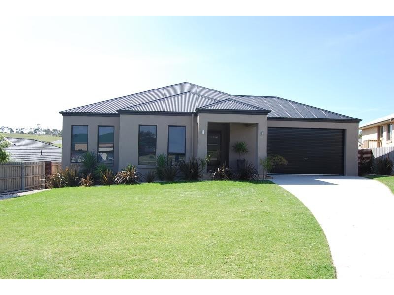 101 Stirling Drive, Lakes Entrance VIC 3909