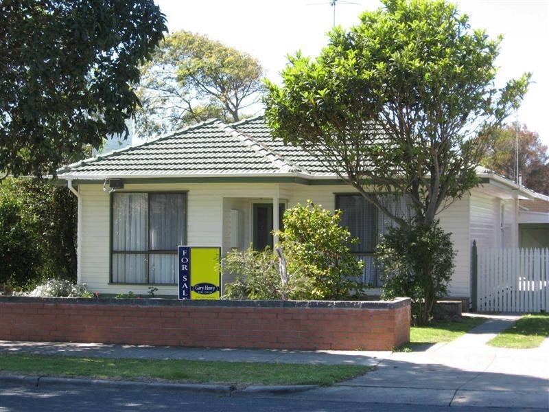 36 CARPENTER STREET, Lakes Entrance VIC 3909