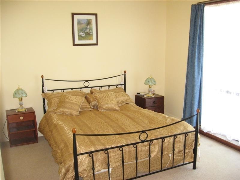 36 CARPENTER STREET, Lakes Entrance VIC 3909