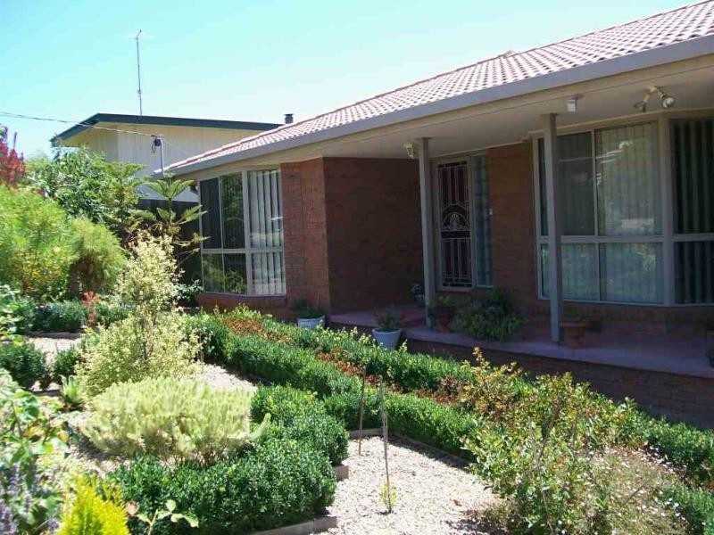 101 Hazel Road, Kalimna VIC 3909