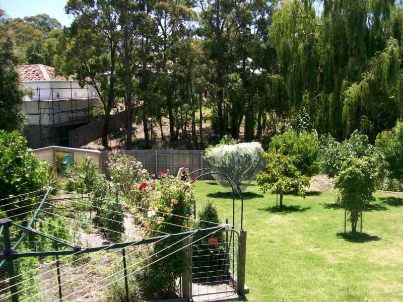 101 Hazel Road, Kalimna VIC 3909