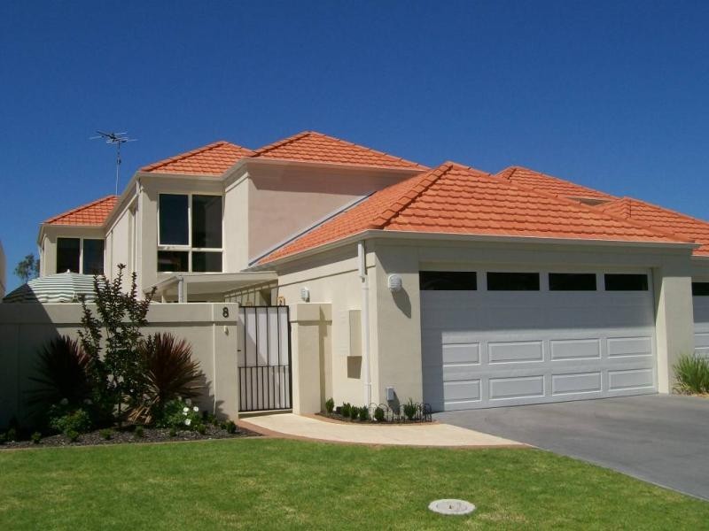 Unit 8/122 Golf Links Road, Lakes Entrance VIC 3909