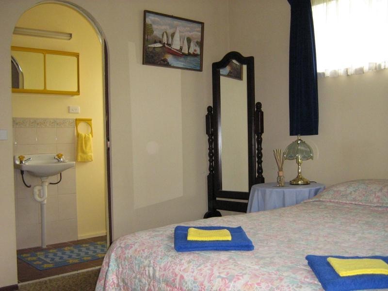 30 Loop Road, Lakes Entrance VIC 3909