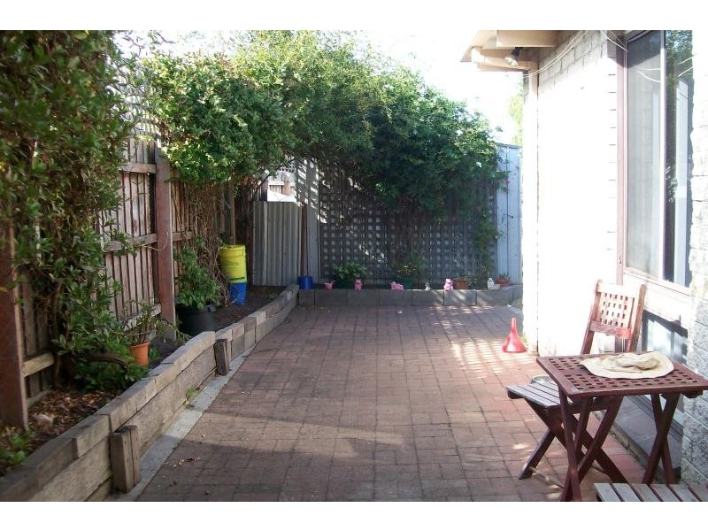 41 Capes Road, Lakes Entrance VIC 3909