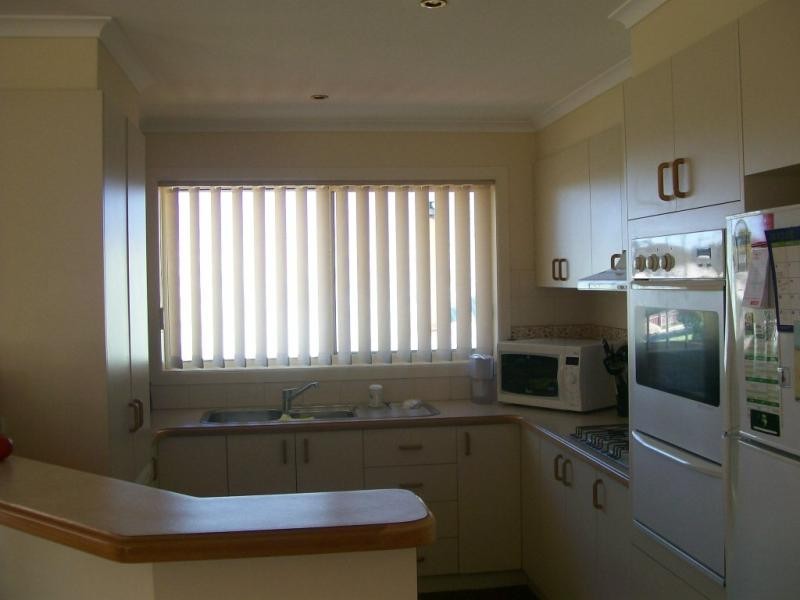 13 McCue Road, Lakes Entrance VIC 3909