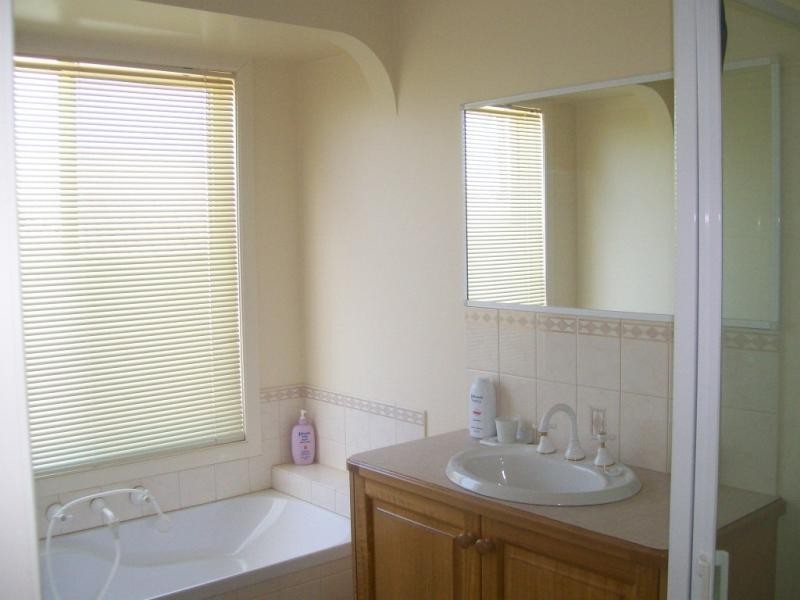 13 McCue Road, Lakes Entrance VIC 3909