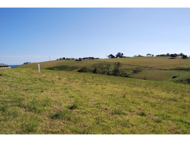 85 Stirling Drive, Lakes Entrance VIC 3909