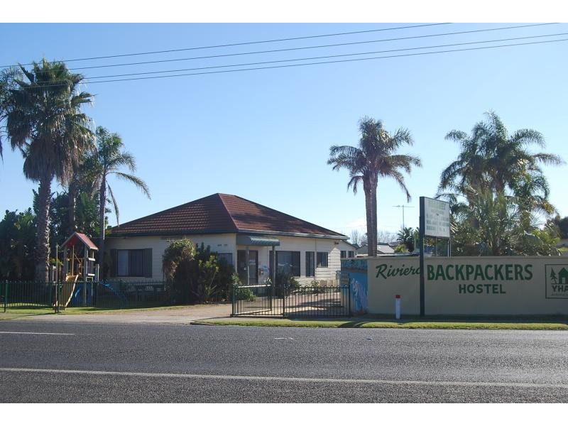 669 Esplanade, Lakes Entrance VIC 3909