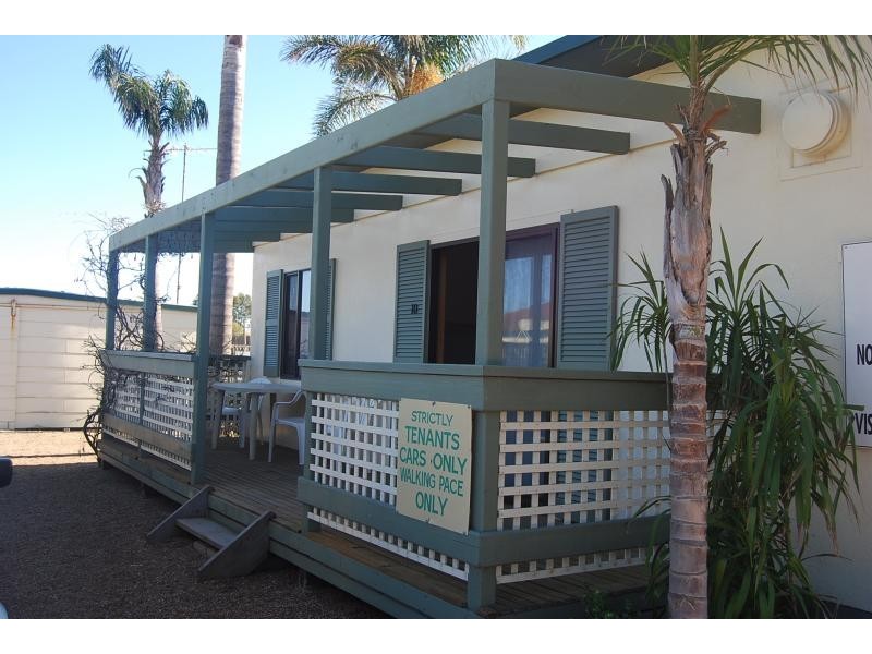 669 Esplanade, Lakes Entrance VIC 3909